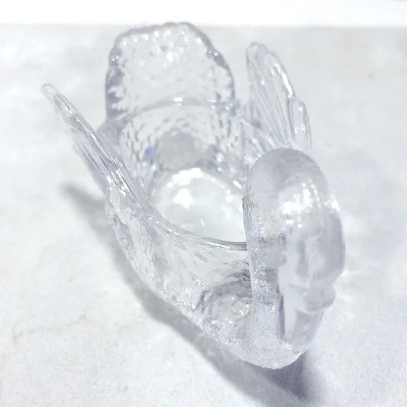 Miniature Glass Swan Vintage Crystal Signed Cambridge Glass Co Perfect Condition - Picture 3 of 8